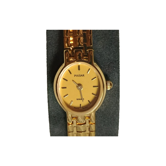 Nice Ladies Pulsar Small Dial Bracelet Watch With New Battery main image 11